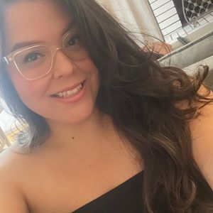 Meet your Posher, Lorena